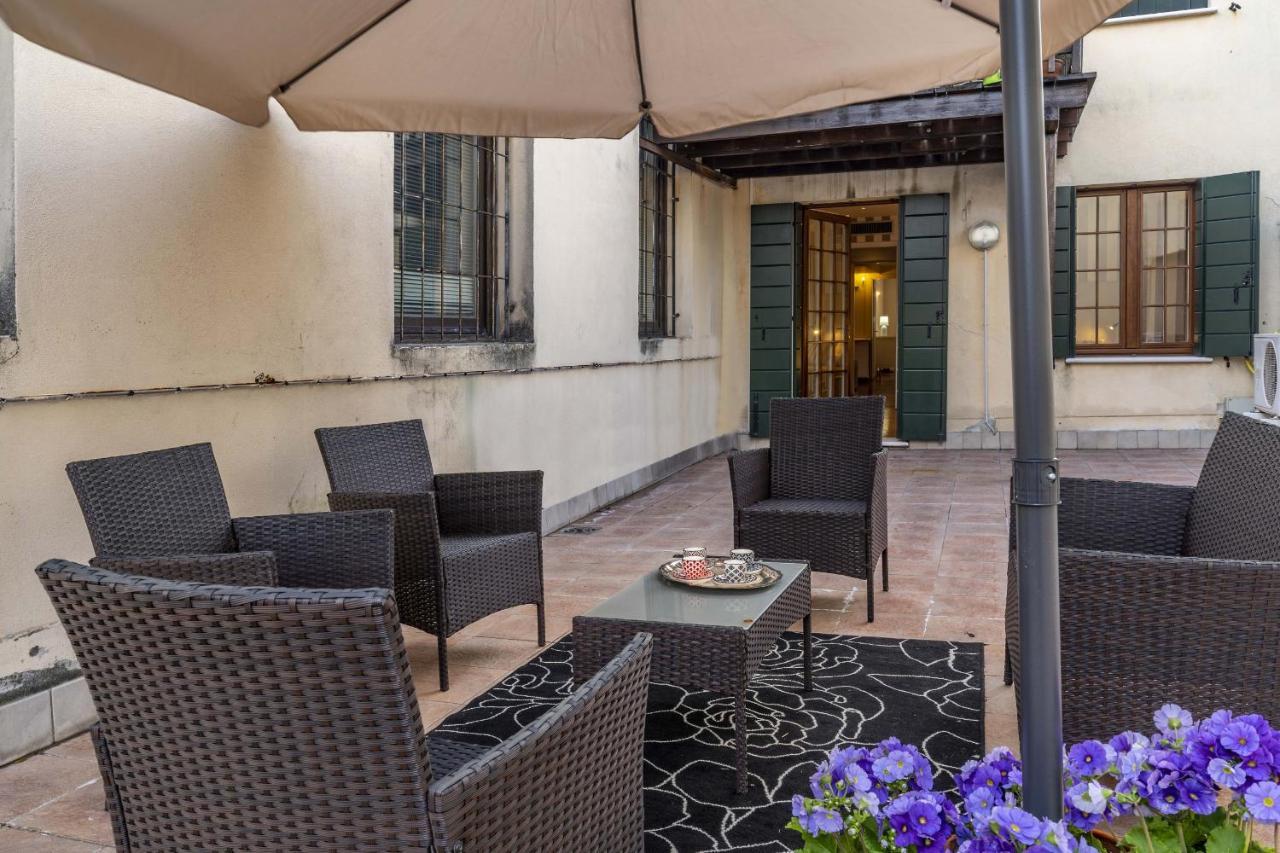 Tolentini Canal View & Terrace By Wonderful Italy Venecia Exterior foto