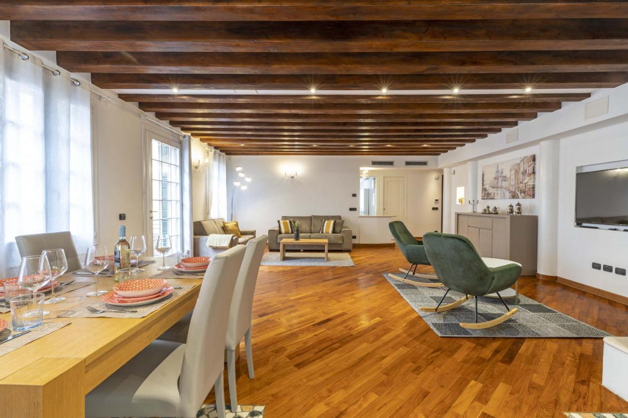 Tolentini Canal View & Terrace By Wonderful Italy Venecia Exterior foto